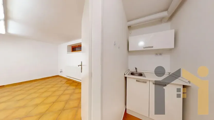 Pronájem obchodního prostoru, Praha - Hostivař, Hornoměcholupská, 88 m2