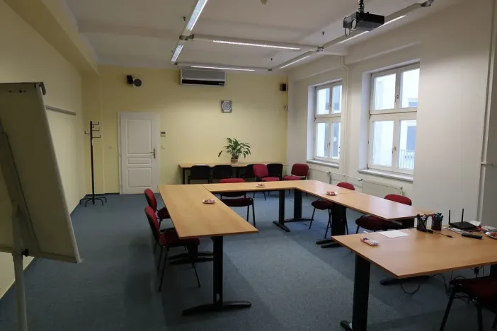 Pronájem kanceláře, Plzeň, náměstí Republiky, 60 m2