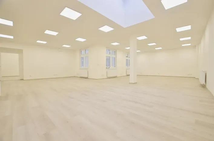 Pronájem kanceláře, Praha - Holešovice, Milady Horákové, 141 m2