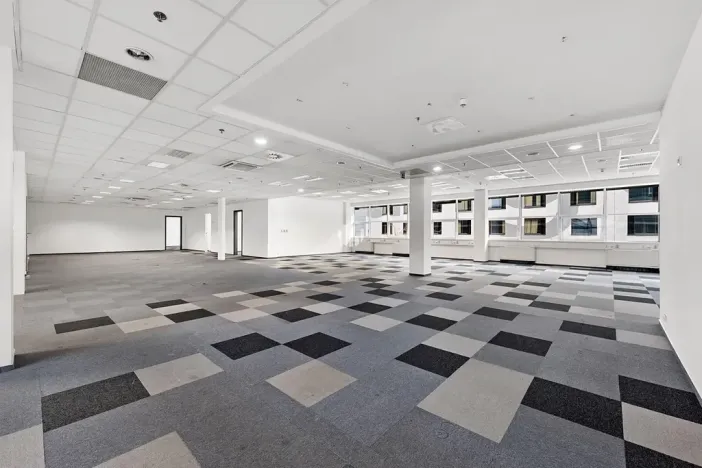Pronájem kanceláře, Praha - Smíchov, Radlická, 790 m2