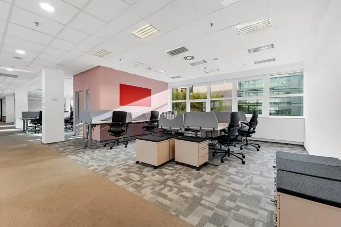 Pronájem kanceláře, Praha - Smíchov, Radlická, 790 m2