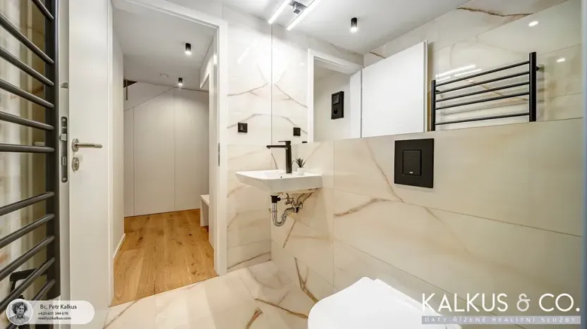 Pronájem bytu 2+kk, Hradec Králové, Eliščino nábřeží, 52 m2