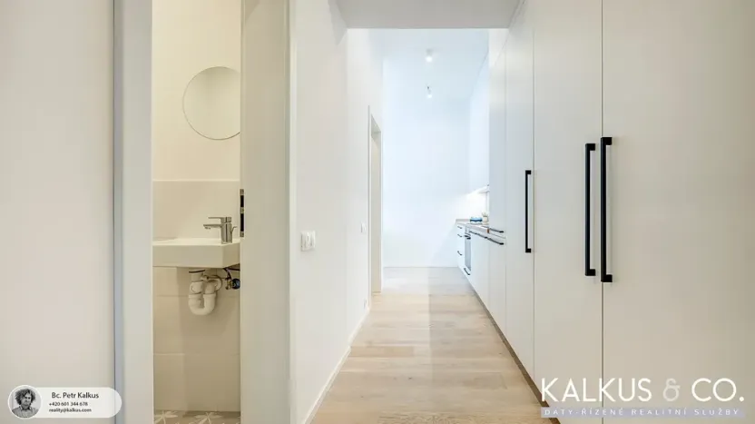 Pronájem bytu 2+kk, Hradec Králové, Eliščino nábřeží, 34 m2