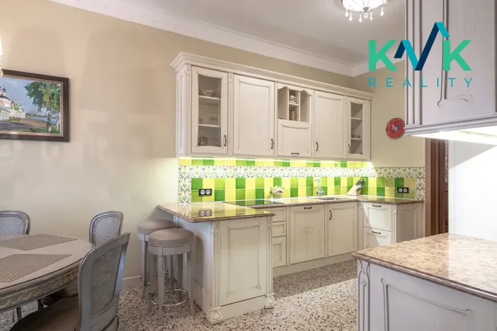 Prodej bytu 6+kk a větší, Karlovy Vary, U Imperiálu, 252 m2