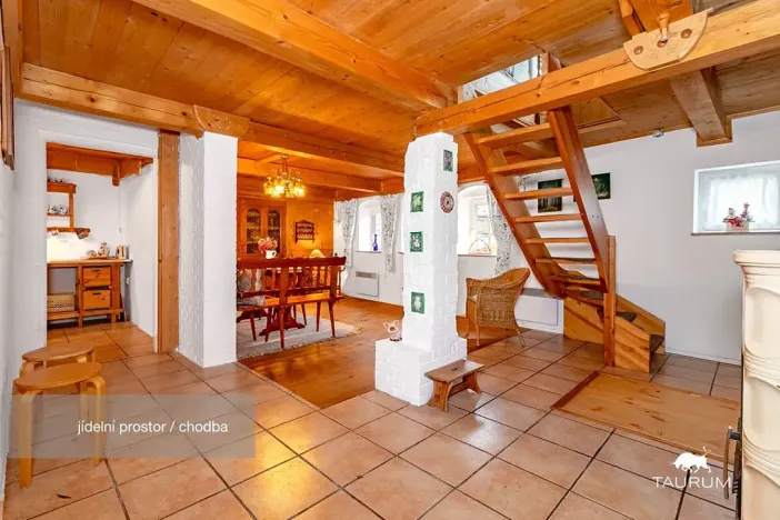 Prodej rodinného domu, Stříbrná, 178 m2