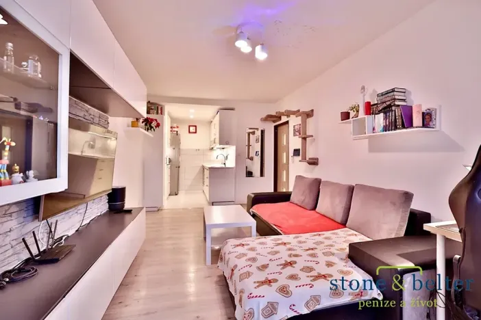 Prodej bytu 2+kk, Praha - Kamýk, Smotlachova, 43 m2