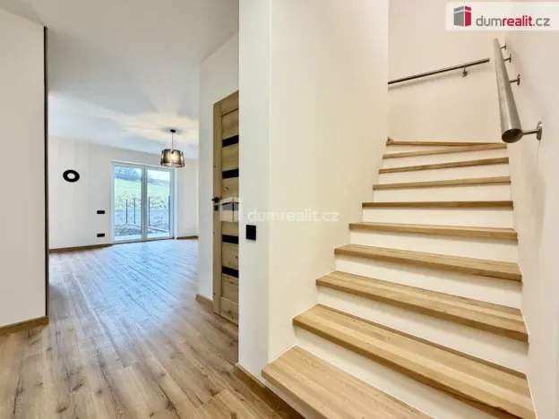 Prodej rodinného domu, Velká Jesenice, 160 m2