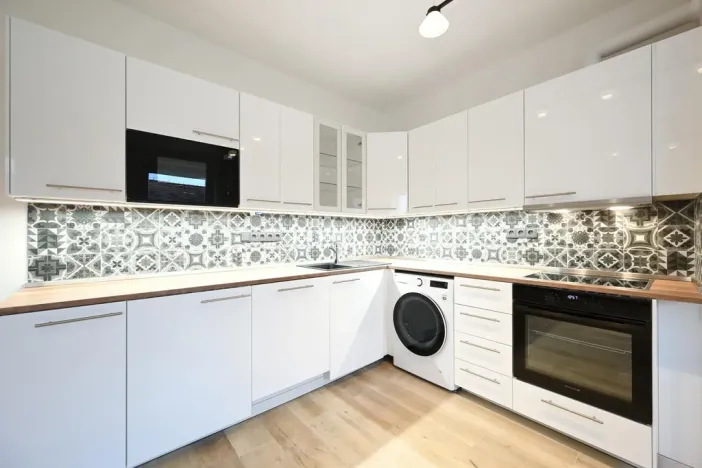 Pronájem bytu 2+kk, Praha - Smíchov, Kroftova, 58 m2