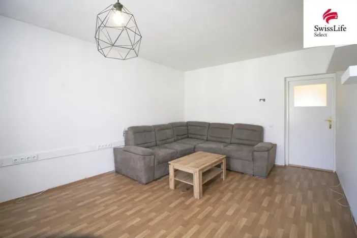 Prodej bytu 2+1, Jihlava, Bezručova, 63 m2