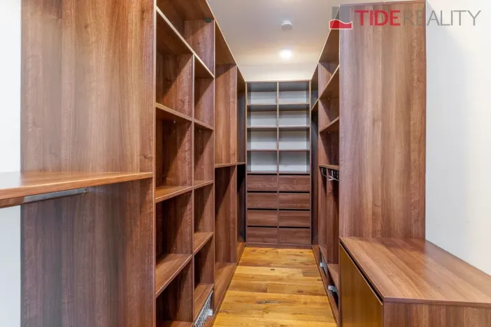 Pronájem bytu 5+kk, Praha, Belgická, 259 m2