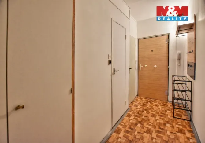 Pronájem bytu 1+kk, Hradec Králové - Nový Hradec Králové, Jana Masaryka, 35 m2