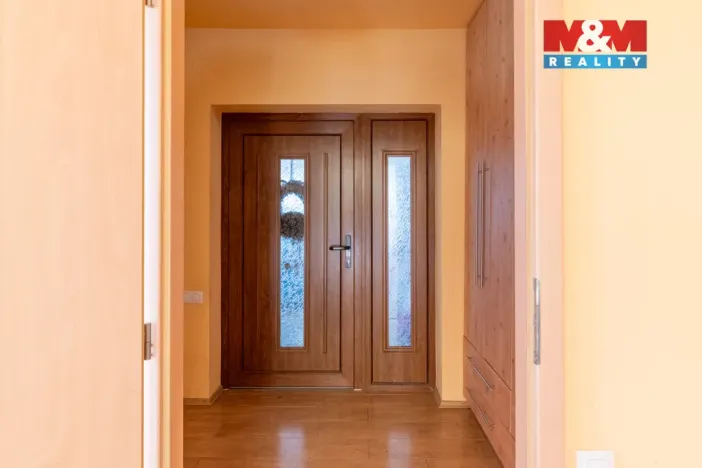 Prodej rodinného domu, Mokrovraty, 375 m2