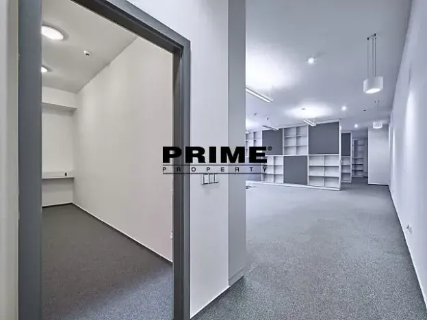 Pronájem kanceláře, Praha - Nové Město, Soukenická, 260 m2