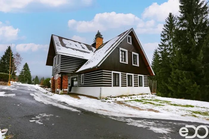 Prodej rodinného domu, Harrachov, 290 m2