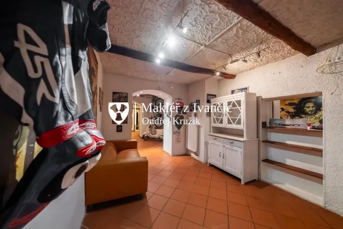 Pronájem rodinného domu, Ivančice, Jana Schwarze, 178 m2