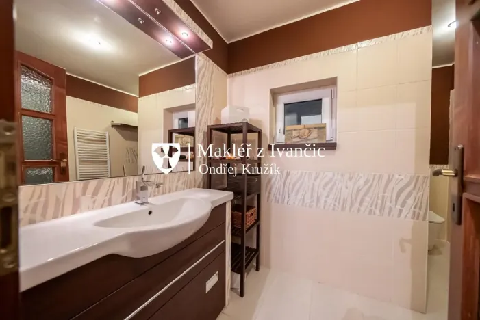 Pronájem rodinného domu, Ivančice, Jana Schwarze, 178 m2