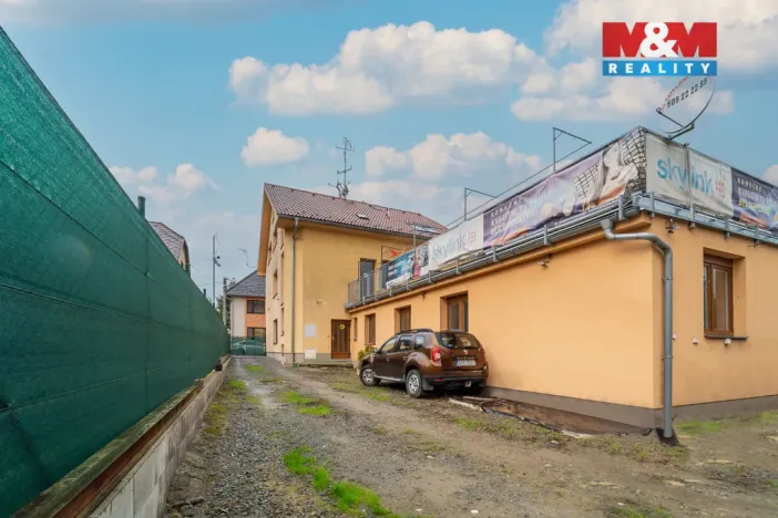 Prodej rodinného domu, Zlín - Louky, Růžová, 600 m2