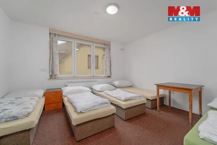 Prodej rodinného domu, Zlín - Louky, Růžová, 600 m2