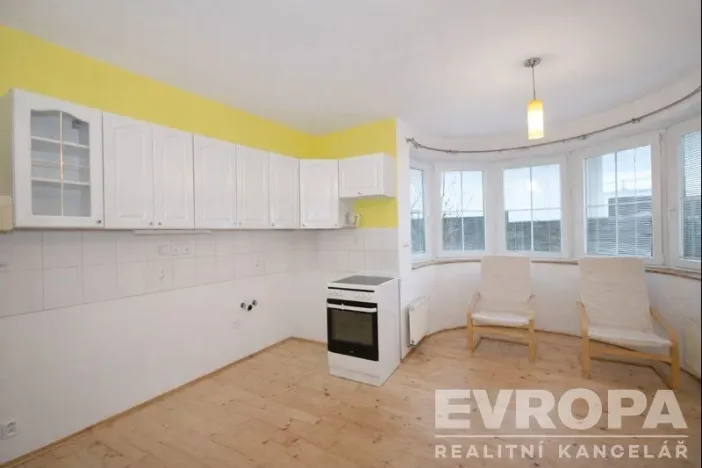 Pronájem bytu 2+kk, Praha - Slivenec, Na Korálově, 58 m2