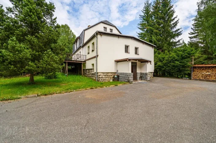 Prodej rodinného domu, Janov nad Nisou, 412 m2