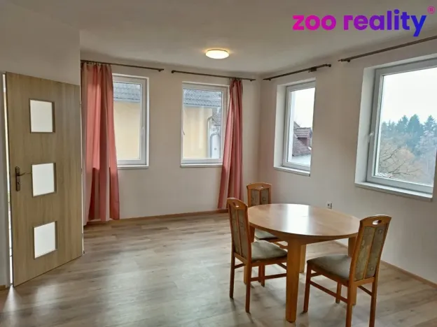 Pronájem bytu 3+kk, Křemže, Náměstí, 76 m2