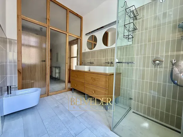 Pronájem atypického bytu, Teplice, J. V. Sládka, 134 m2