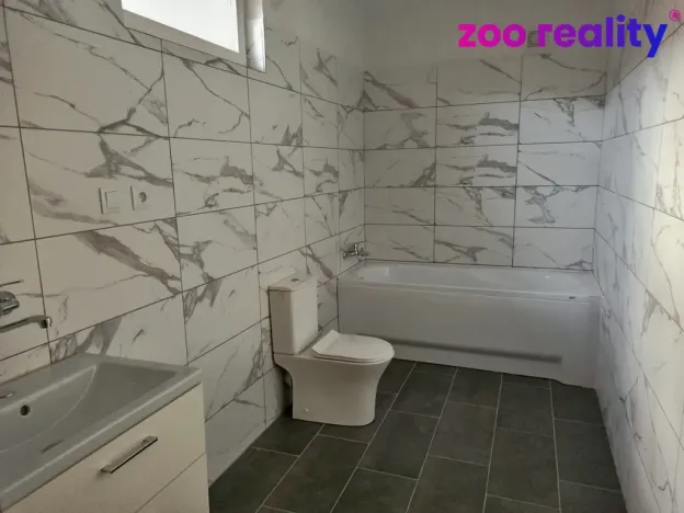 Pronájem bytu 3+kk, Křemže, Náměstí, 77 m2