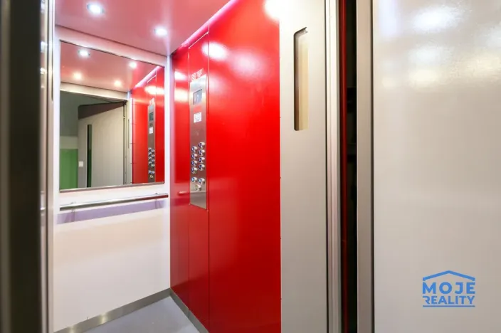 Prodej bytu 2+1, Plzeň - Doudlevce, Skupova, 62 m2