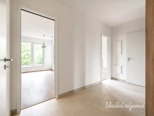 Pronájem bytu 2+kk, Praha - Žižkov, Dagmar Burešové, 62 m2