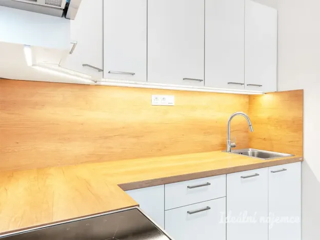 Pronájem bytu 2+kk, Praha - Michle, U plynárny, 53 m2