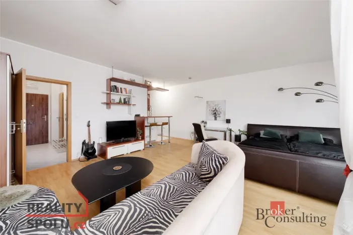 Prodej bytu 1+kk, Praha - Prosek, Prosecká, 54 m2