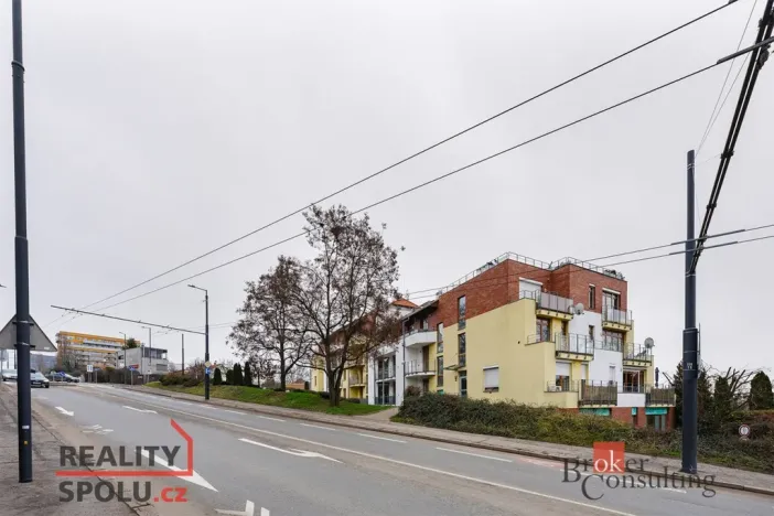 Prodej bytu 1+kk, Praha - Prosek, Prosecká, 54 m2