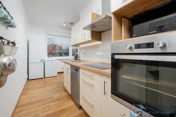 Prodej bytu 2+1, Liberec - Liberec XII-Staré Pavlovice, Jarní, 62 m2