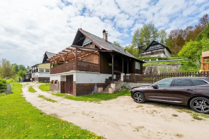 Prodej rodinného domu, Jiřetín pod Bukovou, 150 m2