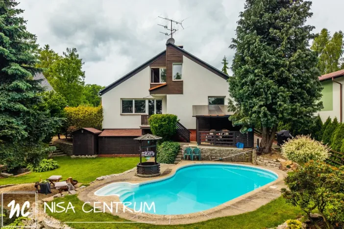 Prodej rodinného domu, Stráž nad Nisou, 270 m2