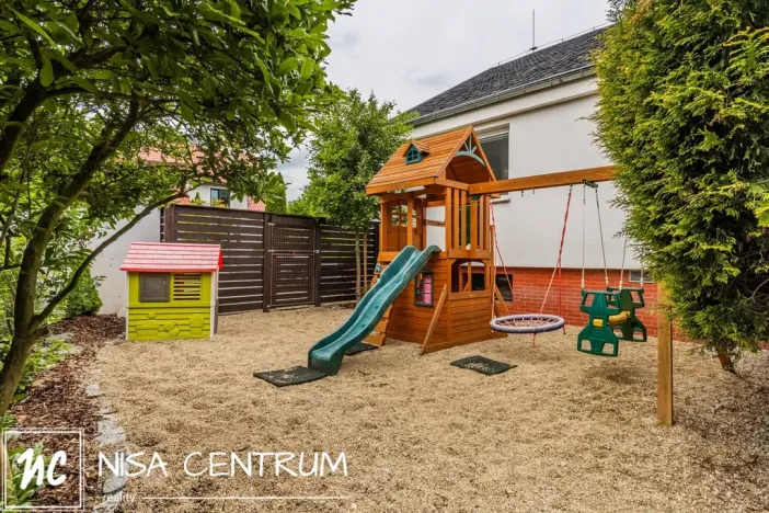 Prodej rodinného domu, Stráž nad Nisou, 270 m2