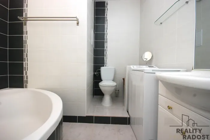 Pronájem bytu 2+kk, Břeclav, Na Valtické, 46 m2