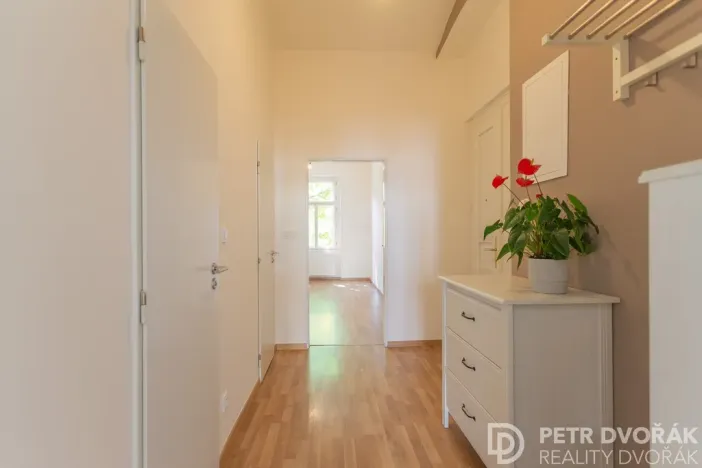 Pronájem bytu 2+kk, Praha - Žižkov, Bořivojova, 49 m2