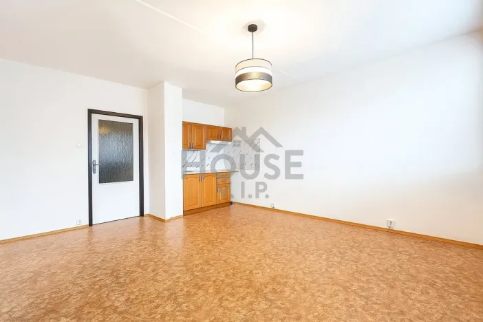 Prodej bytu 2+kk, Praha - Hlubočepy, Voskovcova, 42 m2