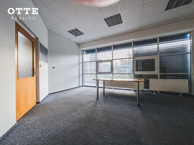 Prodej výrobních prostor, Plzeň, Teslova, 1085 m2