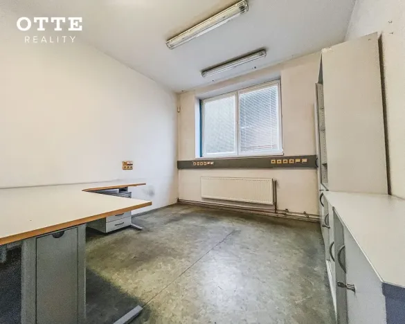 Prodej výrobních prostor, Plzeň, Teslova, 1085 m2