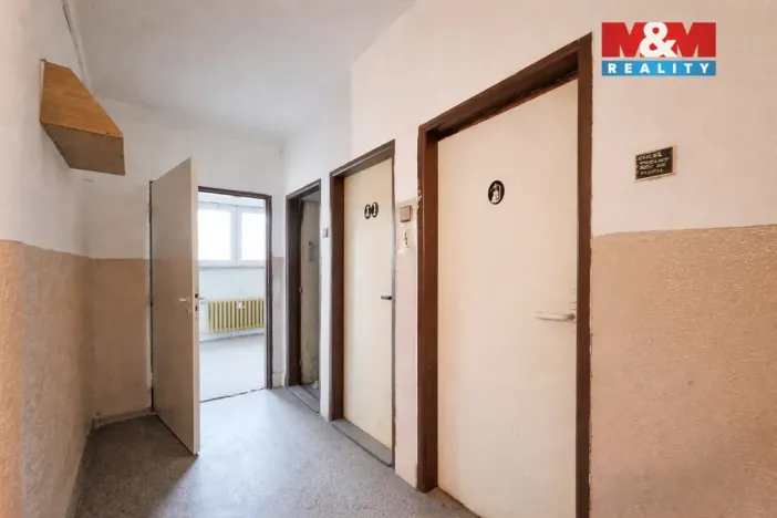 Prodej bytu 1+kk, Karlovy Vary - Rybáře, Majakovského, 24 m2
