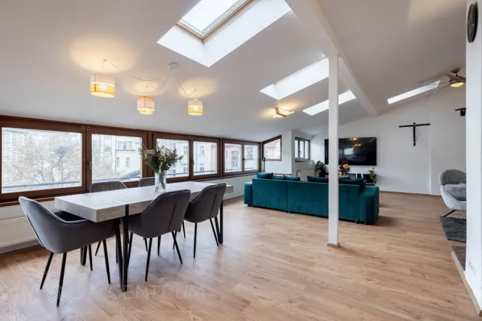 Prodej atypického bytu, Praha - Vinohrady, Vozová, 260 m2