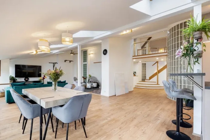 Prodej atypického bytu, Praha - Vinohrady, Vozová, 260 m2