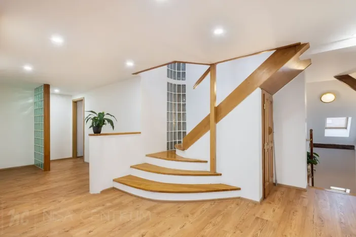 Prodej atypického bytu, Praha - Vinohrady, Vozová, 260 m2