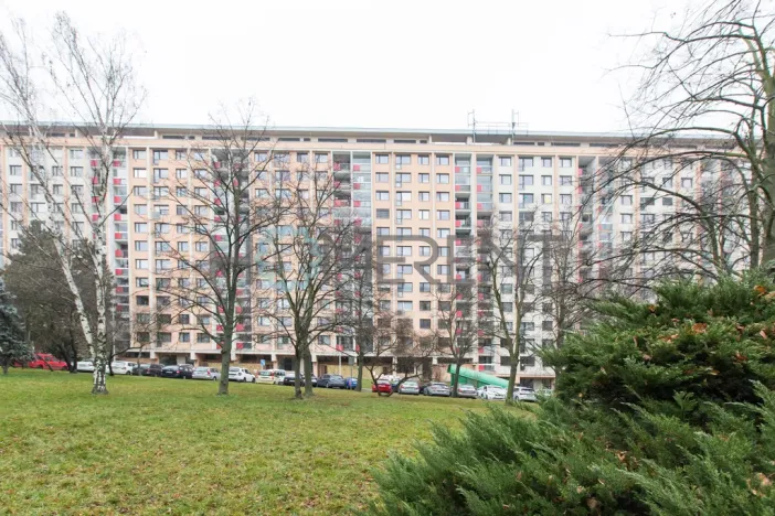 Pronájem bytu 3+1, Praha - Kobylisy, Kaňkovského, 72 m2