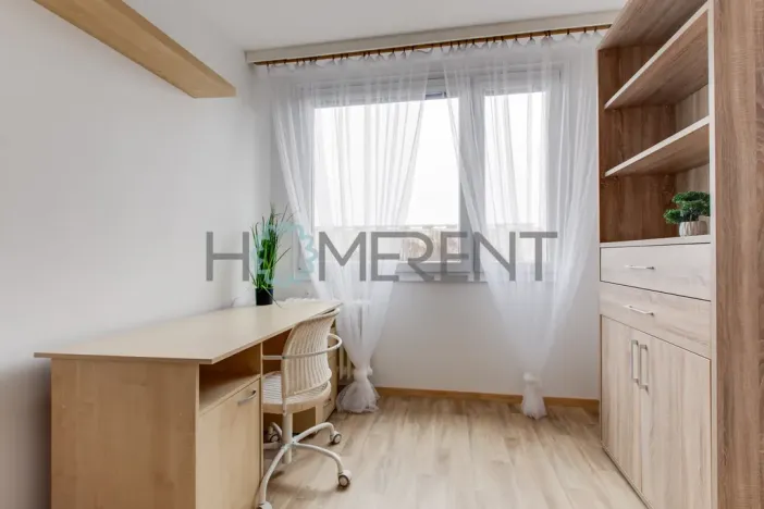 Pronájem bytu 3+1, Praha - Kobylisy, Kaňkovského, 72 m2