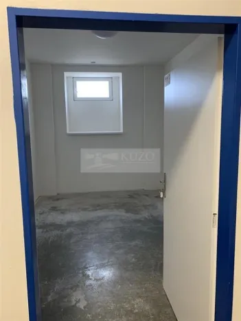 Pronájem skladu, Dobříč, 11 m2