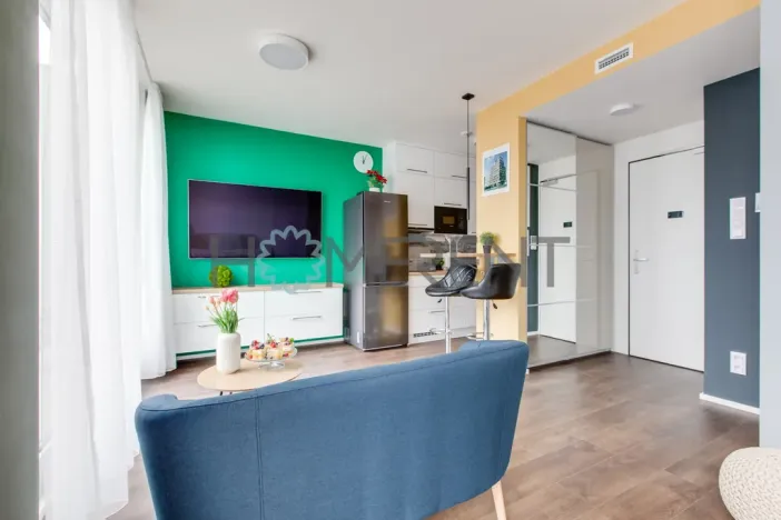 Pronájem bytu 1+kk, Praha - Smíchov, Plzeňská, 31 m2