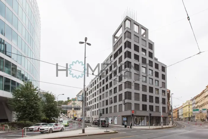 Pronájem bytu 1+kk, Praha - Smíchov, Plzeňská, 31 m2